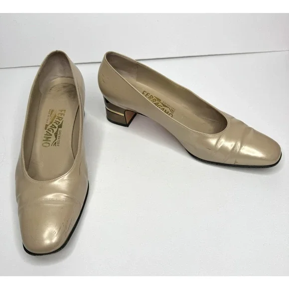 Salvatore Ferragamo Shoes Womens Size 8.5 Beige Leather Block Heel Pumps Italy